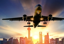 民航局：疫情防控期间继续调减国际客运航班量