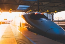 国铁集团发布2020年统计公报:发送旅客21.67亿