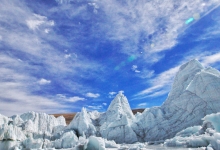 拉萨当雄：两处冰川景点为旅客开放冰雪体验