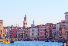 威尼斯对一日游游客收取进城费 一次5欧元
