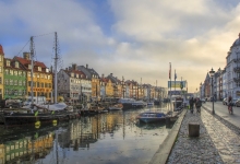 丹麦和荷兰：禁止美国未接种疫苗游客入境