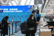 民航局:国内机场均设置人工柜台 服务老年人需求