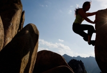 郑国渠上攀岩？陕西一景区推出“古渠飞拉达”