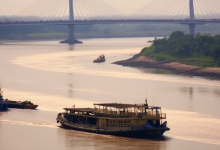 柬埔寨旅游升温 中国游客青睐湄公河泛舟