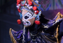 川剧受中外游客青睐：国庆假期订单量猛增63%