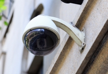 卢浮宫将安装100个监控摄像头并设置警察岗亭