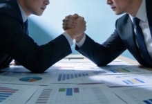 百亿亏损VS数亿盈利:A股旅游公司2025生存报告